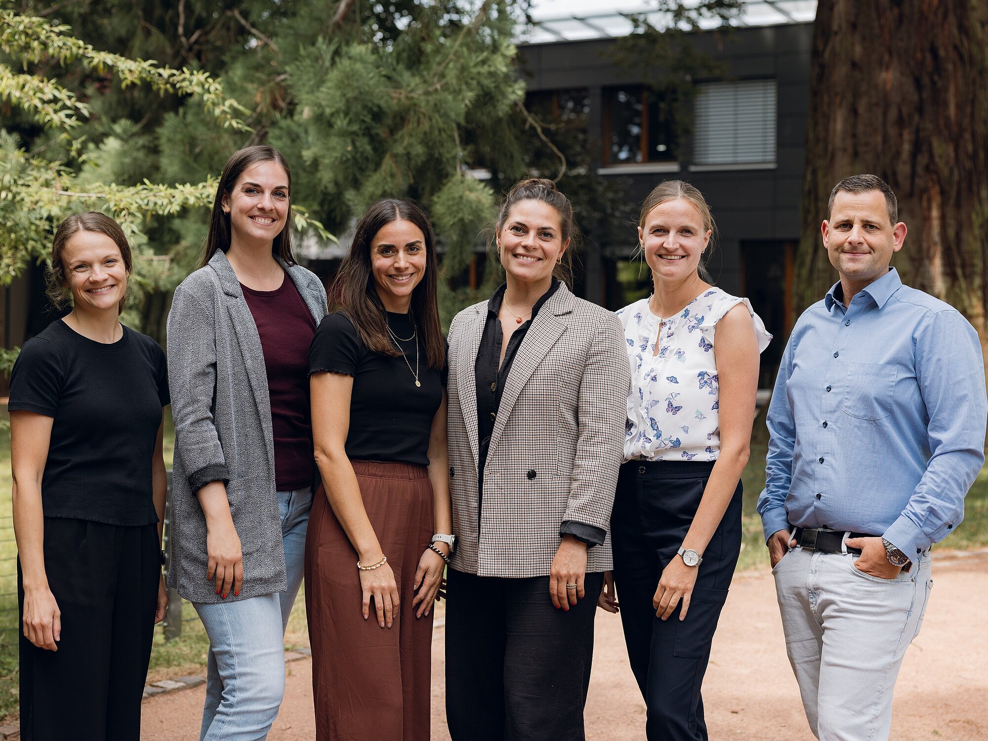 Regionales Beratungsteam von links nach rechts: Lena Butter, Anna Lauer, Lena Wehrle, Marie Pottstock, Franziska Ruch und Daniel Ott, Präventionsfachkräfte der Villa Schöpflin