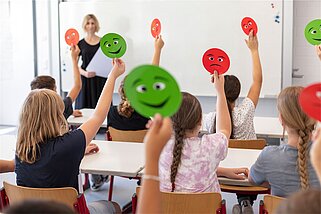 Foto einer Situation aus dem Medienpräventionsworkshop "Max & Mina" der Villa Schöpflin