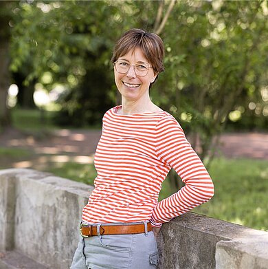 Porträtfoto von Vanessa Höke, Mitarbeiterin in der Verwaltung der Villa Schöpflin